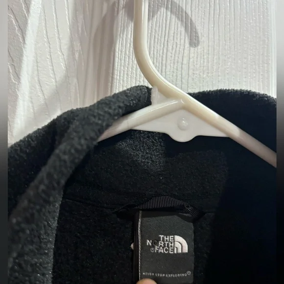 The North Face Quarter-Zip Fleece - Picture 5 of 5